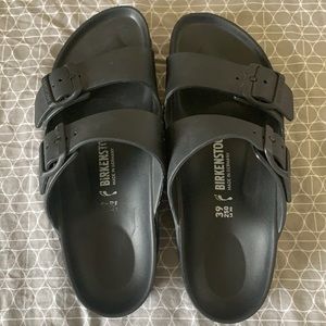 Birkenstock Arizona plastic sandal. Size 39. Black